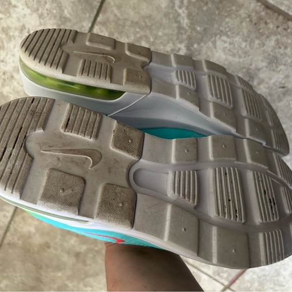 Nike Air Running Shoes Womens 7 Max Motion 2 CW5602-300 Aurora green - Picture 15 of 15